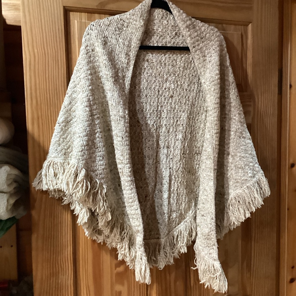 Women’s Poncho/Cape style sweater - one size